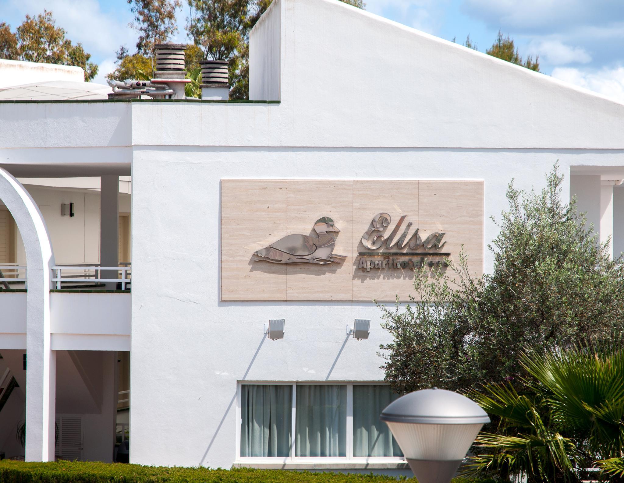 Universal Aparthotel Elisa Playa de Muro  Exterior photo