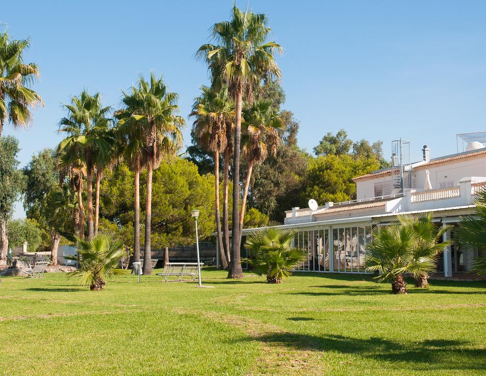 Universal Aparthotel Elisa Playa de Muro  Exterior photo