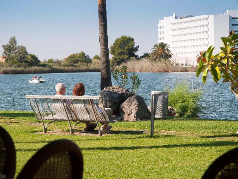 Universal Aparthotel Elisa Playa de Muro  Exterior photo