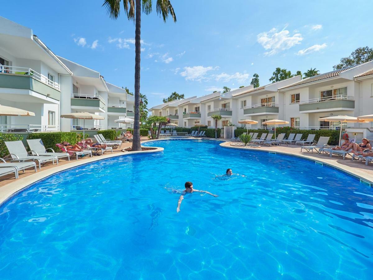 Universal Aparthotel Elisa Playa de Muro  Exterior photo